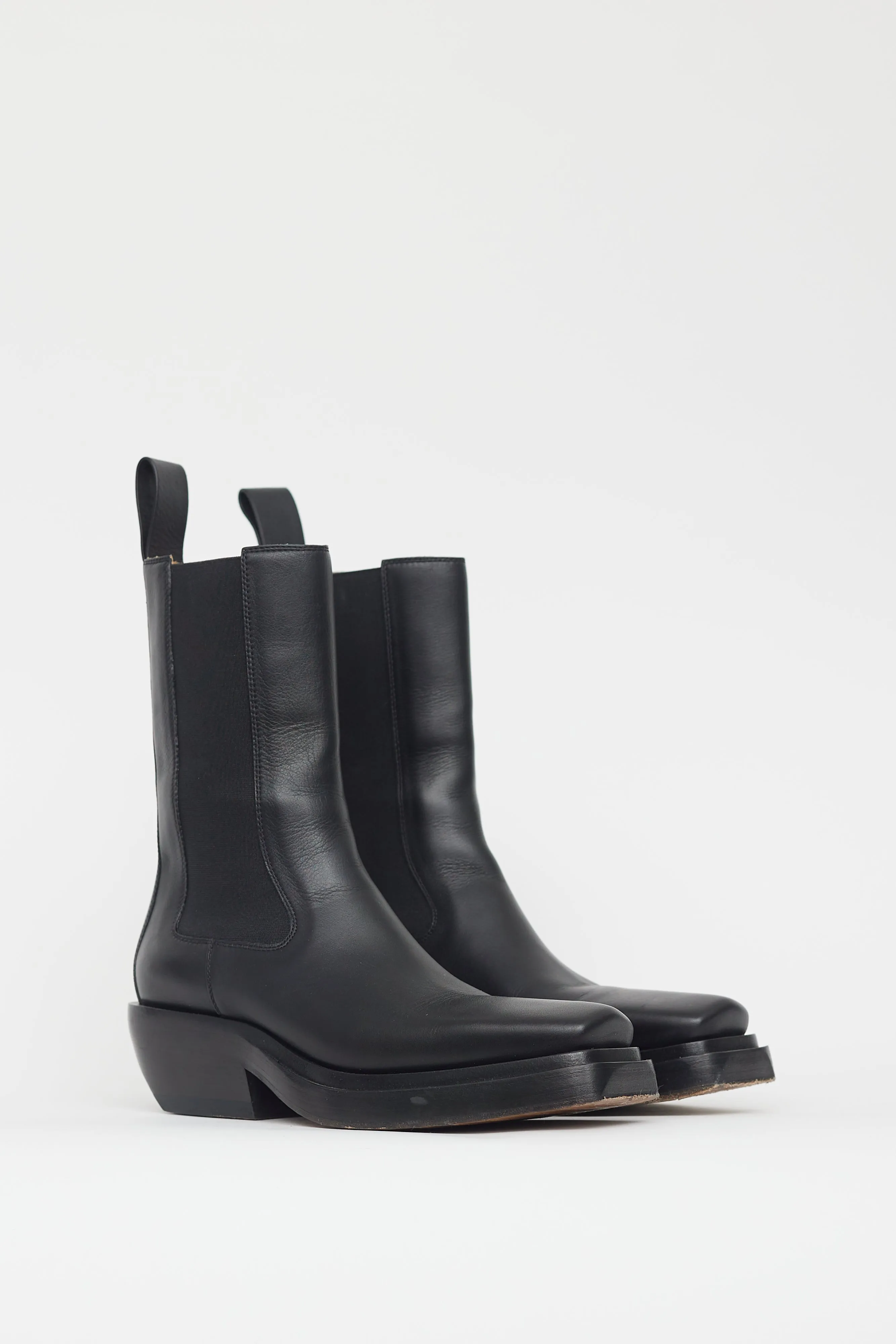 Black Leather The Lean Chelsea Boot