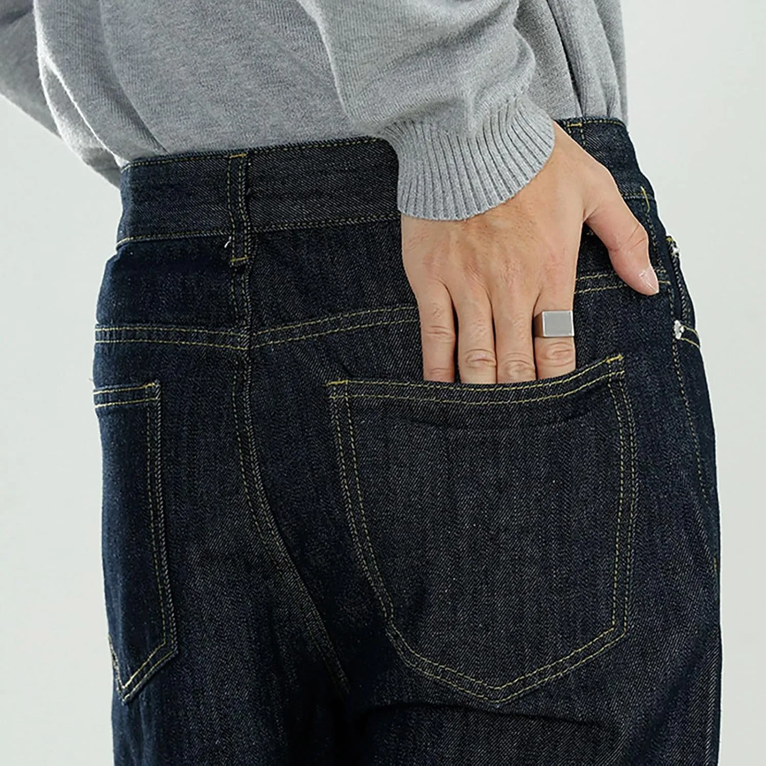 Men's Relaxed Fit Jeans Straight Leg Stretch Comfort Denim Jeans for Men Moccasins