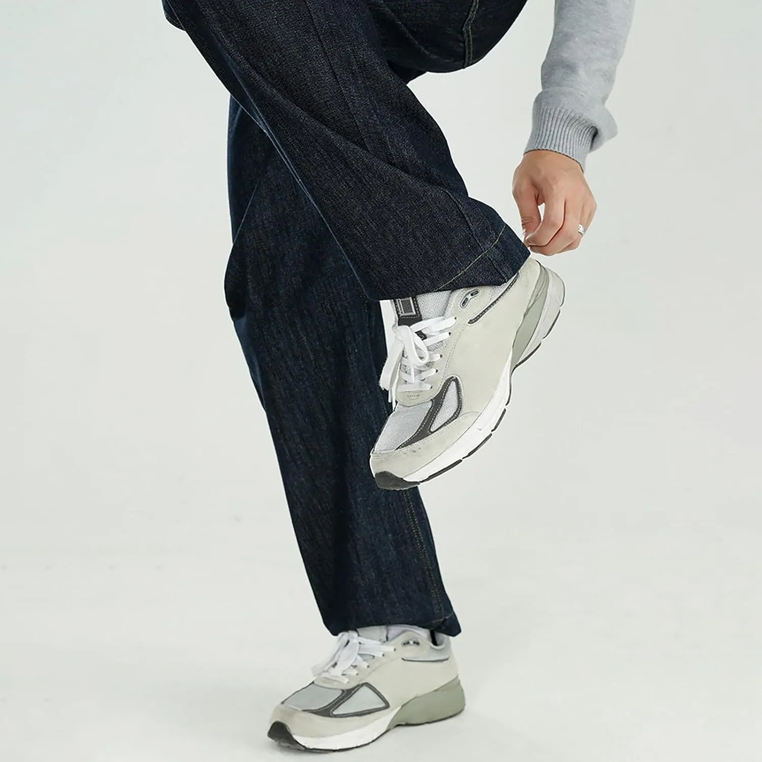 Men's Relaxed Fit Jeans Straight Leg Stretch Comfort Denim Jeans for Men Moccasins