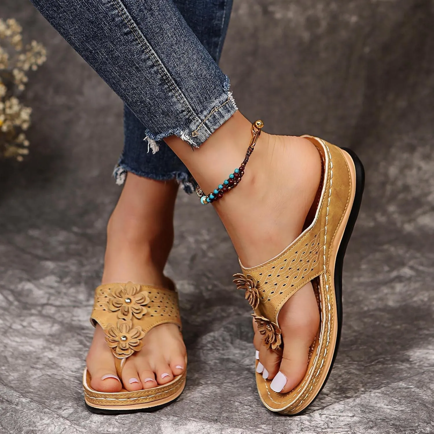 Orthotic Sandals for Women 2025 Slippers Orthopedic Womens Fashion Orthotic Flip Flops Yoga Mat Slides Comfort Plantar Fasciitis Arch Support Slip on Flat Sandals Ladies Soft Cushion